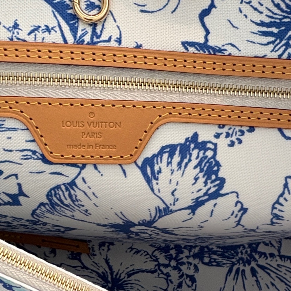 Louis Vuitton Blue & White Monogram Lagoon Canvas Tote - Picture 6 of 8